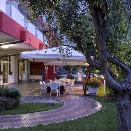 Hotel Lo Zodiaco Abano Terme Exterior photo