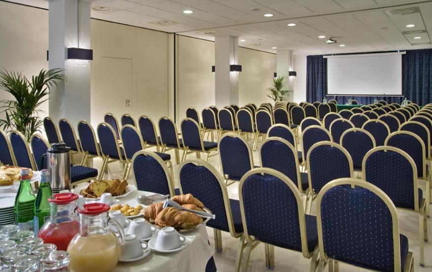 Hotel Lo Zodiaco Abano Terme Exterior photo