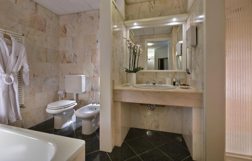 Hotel Lo Zodiaco Abano Terme Exterior photo